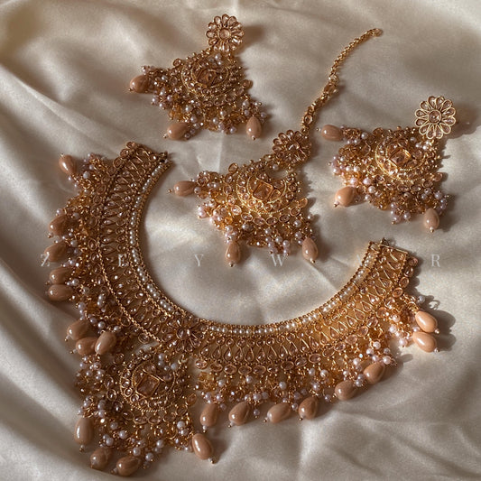 Heritage haute couture - Indian Polki Set with Tika